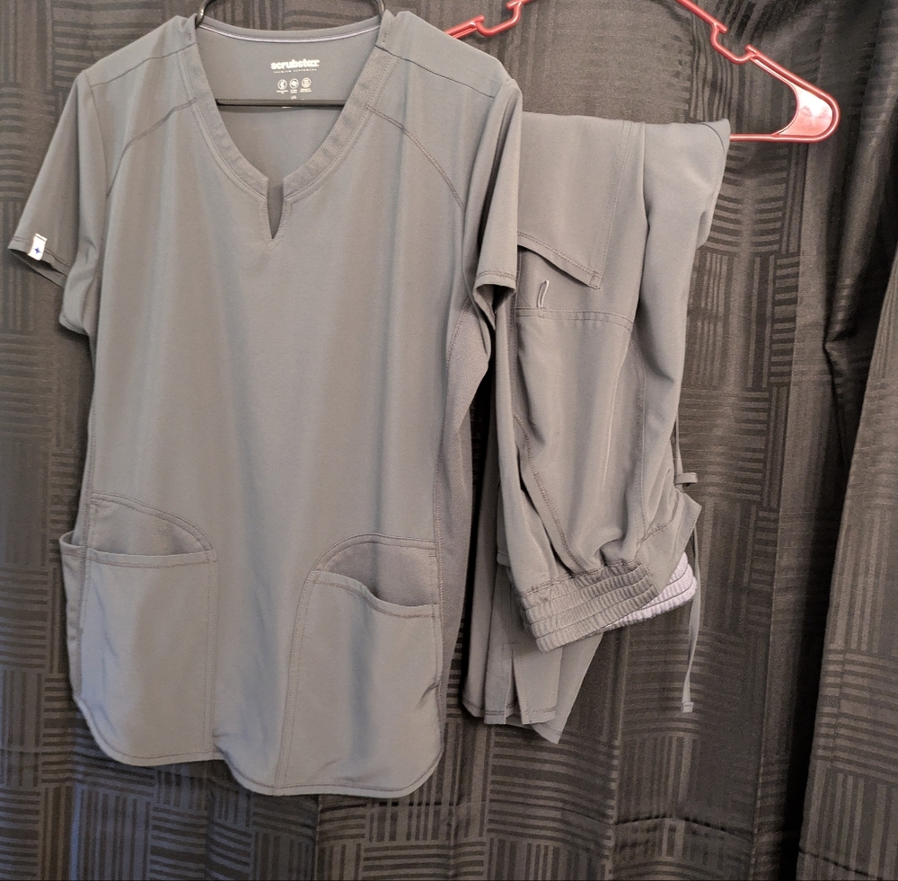 Scrubstar Charcoal Gray Scrub Set
